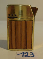 C123 Ancien Briquet - Som - 1970 - Briquet De Table - Autres & Non Classés