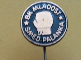 Badge Z-52-1 - BOX, BOXE, BOXING CLUB MLADOST, SMEDEREVSKA PALANKA, SERBIA - Pugilato