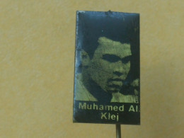 Badge Z-52-2 - BOX, BOXE, BOXING, Muhammad Ali, Cassius Marcellus Clay - Pugilato