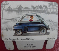 Plaque BMW Isetta 300 N° 47. Les Grandes Marques D'automobiles Chocolat Cafés Martel Mota. Plaquette Métal Vers 1960 - Tin Signs (vanaf 1961)