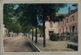 CPA - SAULXURES-sur-MOSELOTTE (88) - Aspect De La Grande Rue Dans Les Années 30 - Carte Colorisée - Saulxures Sur Moselotte