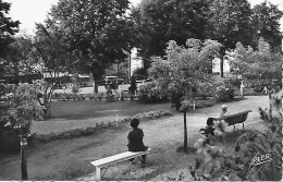 BIHOREL Lès ROUEN (76 ) -  Jardin Public ( C.P.S.M. , Pt - Ft ) - Bihorel