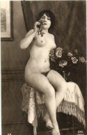 DESTOCKAGE Avant Fermeture  Boutique BON LOT 100 CP Jeines Femmes Nues     (toutes Scannées ) - 100 - 499 Postkaarten
