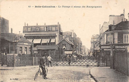 Bois Colombes         92         Passage A Niveau Des Bourguignons      N° 40    (voir Scan) - Autres & Non Classés