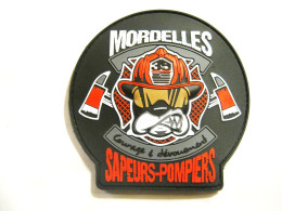 COLLECTION POMPIERS DU 35 MORDELLES SCRATCH AU DOS - Firemen