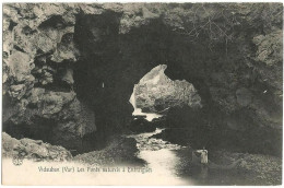 VIDAUBAN (83) – Les Ponts Naturels à Entraigues. Editeur  Lacour, Marseille (logo Ancre). - Vidauban