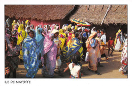 MAYOTTE MAMOUDZOU  Femmes Et Jeunes Filles   N° 69 \MK3005 - Mayotte