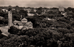 Afrique Occidentale - Guinée Française - Conakry, La Cathédrale, Vue Aérienne - Carte COGEX N° 1604 Non Circulée - Guinea Francesa