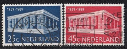 NETHERLANDS 920-921,used,falc Hinged - 1969