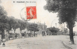 ARGENTEUIL ( 95 ) -  Place De La Gare - Argenteuil