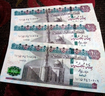 EGYPT, 3 Consecutive Notes Of The 100  POUNDS, 2023, P-76c, SIG/H.A.ALLAH , UNC - Egypte