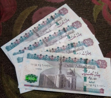 EGYPT, 4 Consecutive Notes Of The 100  POUNDS, 2023, P-76c, SIG/H.A.ALLAH , UNC - Egypte