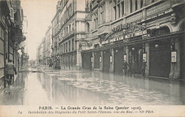 Paris * 7ème * La Rue Du Bac * Crue De La Seine , Janvier 1910 * Inondations Des Magasins Du Petit St Thomas - Distretto: 07