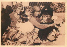 GUERRE D'ESPAGNE  LE BOULOU  " Devant La Gare Réfugiés Civils  "  N°8 - Evènements