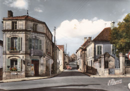 Courson-les-Carrières.  Le Faubourg - Courson-les-Carrières