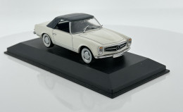 Voiture Miniature Mercedes-Benz 280 SL Softtop Pagode. 1968. Minichamps. Echelle 1:43 - Minichamps