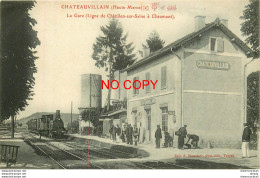 52 CHATEAUVILLAIN. La Gare Avec Train Et Château D'Eau - Chateauvillain