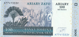 MADAGASCAR 100 ARIARY 2004   P-86 UNC - Madagascar