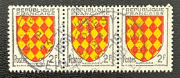 FRA1003Ux3h - Armoiries De Provinces (VII) - Angoûmois - Stripe Of 3 X 2 F Used Stamps - 1954 - France YT 1003 - 1941-66 Escudos Y Blasones