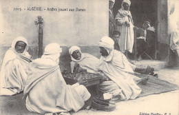 JEUX - Arabes Jouant Aux Dames - Algérie - Jeu De Dames - Carte Postale Ancienne - Other & Unclassified