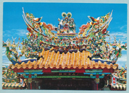 Colored Glass Decorations On Taiwan Temple Roof - Taiwán