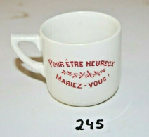 C245 Tasse Publicitaire - BOCH - Pour être Heureux Marié Vous - Trazegnies - Cups