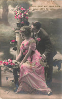 COUPLE - Votre Coeur Est Mon Bien, Je Vous Offre Le Mien - Un Couple Avec Des Roses - Carte Postale Ancienne - Couples