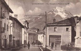 Lanslebourg * Rue Principale Du Village Et Monument Aux Morts - Autres & Non Classés