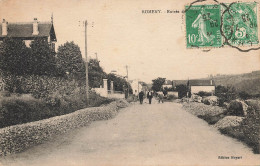 Romeny * Route , Entrée Du Village - Autres & Non Classés