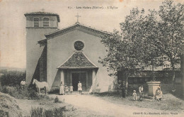 Les Halles * Place De L'église Du Village * Villageois - Autres & Non Classés