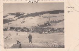 D9481) OBDACH Steiermark - Alte FOTO AK Mit Mann Im Vordergrund Und Blick Auf Verschneiten Ort - Kirche Häuser - Obdach