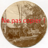 PHOTO FRANÇAISE - DESINFECTION D'UN BRANCARD AU CAMP DE CHALONS SUR MARNE PRES DE L'EPINE - GUERRE 1914 1918 - 1914-18