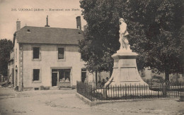 Voussac * Place Du Village Et Monument Aux Morts - Sonstige & Ohne Zuordnung