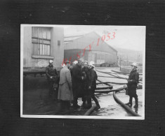 MILITARIA ANCIENNE PHOTO ORIGINALE 11X8,5 POMPIERS DE PARIS CACHET PLACE JULES RENARD & PERSONNAGES : - Bomberos