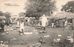 DAHOMEY - Au Marché - Collection Geo Wolber - Animé - Carte Postale Ancienne - Dahomey