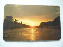 Cartolina Viaggiata "Sunset Over The White City Of Merida, Yuc." 1976 - Mexique