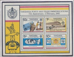 Tanzanie 1983 Postes Et Télécommunications Téléphone  MNH - Poste