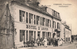 Fouesnant * YVONNOU Propriétiaire Hôtel D'Arvor * Villageois Enfants - Fouesnant