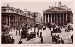 The Bank And Royal Exchange - London - London Suburbs