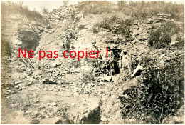 PHOTO FRANCAISE 212e RI - POILUS A LA TRANCHEE PREVAL PRES DE SOUPIR - OSTEL CHEMIN DES DAMES AISNE 1917 - 1914 - 1918 - 1914-18