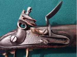 Fusil Français Dragons An IX.Signée á La Platine Manufacture De Maubege. Au Cannon 1809 - Armes Neutralisées