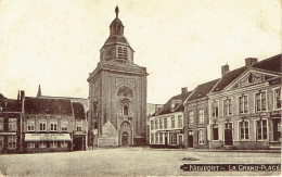 Niewport La Grand Place  - Nieuwpoort