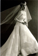 2-12-2023 (1 W 9) Australian - The White Wedding Dress - Matrimonios