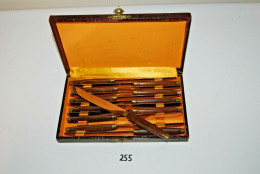 C255 Ancienne Ménagère De Couteaux - Ecrin Origine - Auberge - Knives