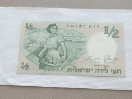 Israel-1/2 LIRA-WOMEN SOLIDER-(1958)-(rite Number From Black)-(69)-(876942-ס/1)-U.N.C-BANK NOTE - Israel