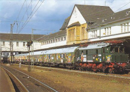 AK 183748 TRAIN / RAIWAY - DR - Elektro-Schnellzuglokomotive E 04 01 Im Hbf. Darmstadt - Stations - Met Treinen