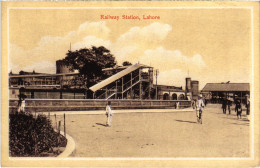 PC PAKISTAN LAHORE RAILWAY STATION (a50195) - Pakistán