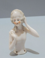 - BELLE ANCIENNE DEMI FIGURINE MARQUISE PORCELAINE DEUTSCHLAND VITRINE     E - Other & Unclassified