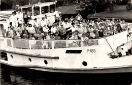 G8063 - Berlin Weiße Flotte Souvenierfoto Fähre Foto H. Wolke - Knickstellen !!!! - Ferries