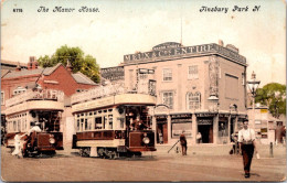 3-12-2023 (1 W 15) VERY OLD - UK - Finsbury Park (with City Tramway) - Strassenbahnen